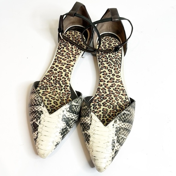 Tory Burch | V-cut Ankle Strap Python Sandal Snake Print - Picture 1 of 6